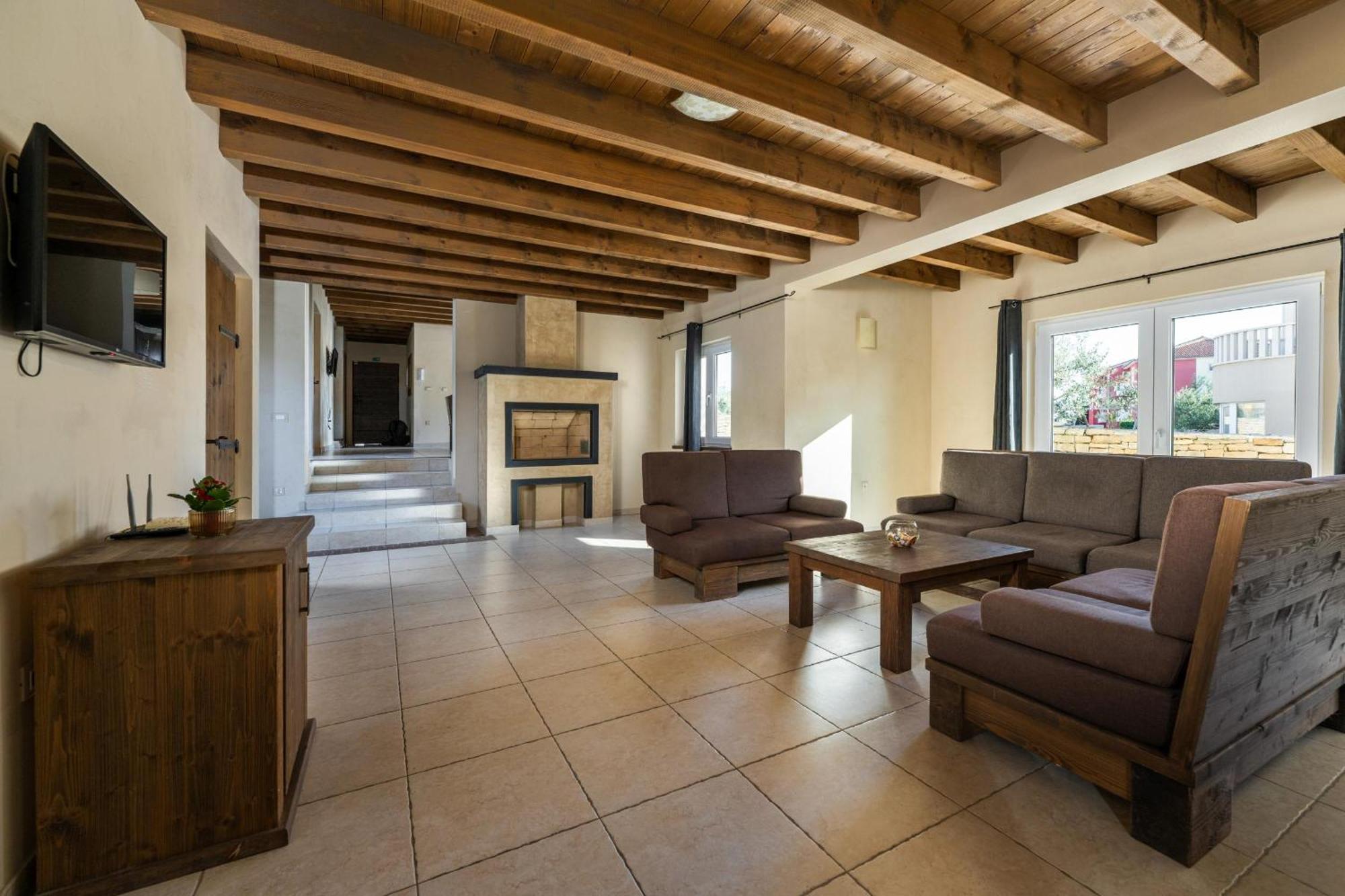 Villa Castagna Near The Sea With Private Pool And Sauna Premantura Eksteriør billede