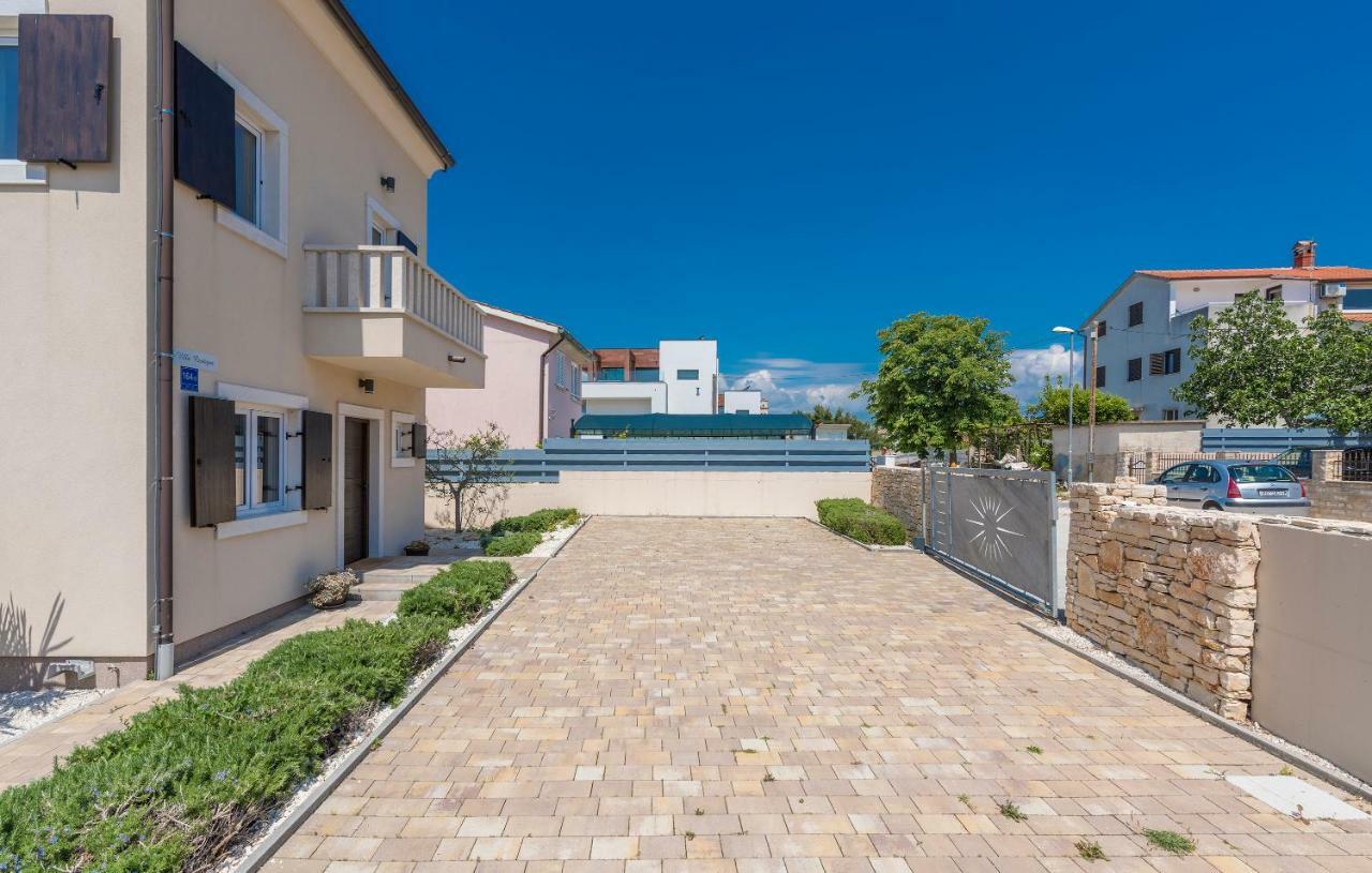 Villa Castagna Near The Sea With Private Pool And Sauna Premantura Eksteriør billede